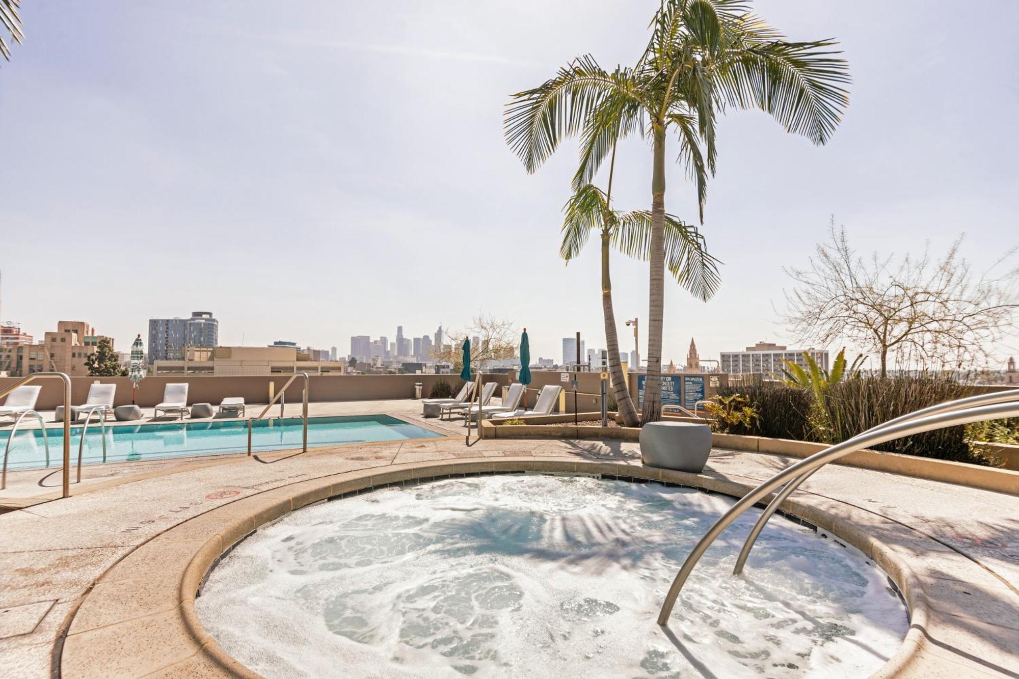 Luxury High Rise With City Views Los Ángeles